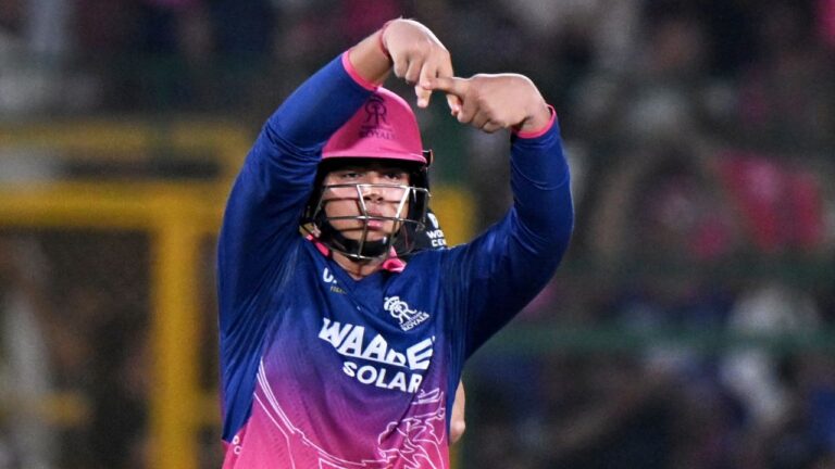 Mumbai Indians To Go For Vaibhav Sooryavanshi? Teams Who Might Be Interested In – क्या वैभव सूर्यवंशी IPL 2027 में मुंबई इंडियंस में शामिल होंगे? संभावित ट्रेड डील पर एक विश्लेषण