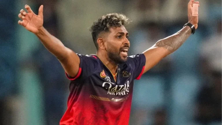 IPL 2026: नुवान तुषारा चोट के कारण बाहर, रिचर्ड ग्लीसन बने RCB का हिस्सा